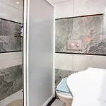 Islamlar Village 1 Bed With Pool דירה קלקן